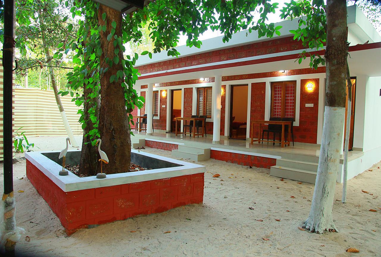 Agape Marari Apartment Mararikulam Exterior photo